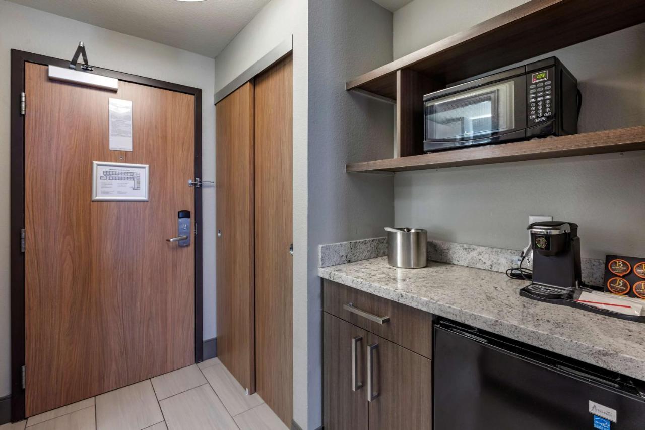 Best Western Plus Las Vegas West Екстер'єр фото